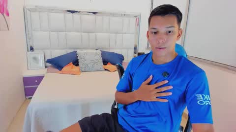 Snapshot of edwin_blaz chatting on 10-05-25, 03:49 edwin blaz. online show from 10-05-25, 03:49