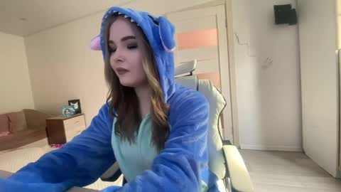 Snapshot of eestipixies chatting on 05-10-26, 06:18 Lili online show from 05-10-26, 06:18