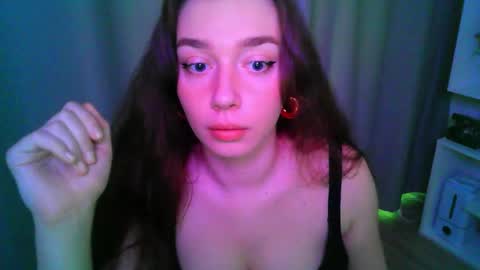 Snapshot of effie_balconii chatting on 10-11-25, 07:18 effie_balconii online show from 10-11-25, 07:18