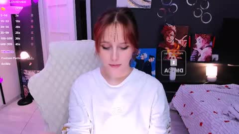 Snapshot of effie_lee chatting on 05-14-26, 12:39 Effie online show from 05-14-26, 12:39