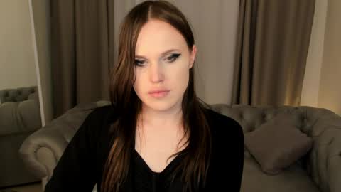 Effie Mur online show from 04-08-26, 08:42