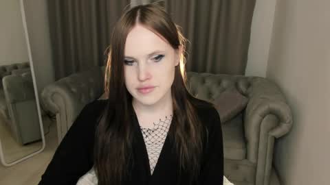 Effie Mur online show from 04-16-26, 08:31