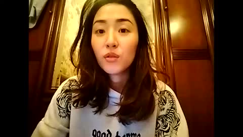 Effy online show from 12-20-24, 11:21