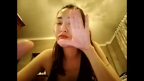 Effy online show from 01-24-25, 07:18