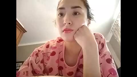 Effy online show from 02-14-25, 11:31