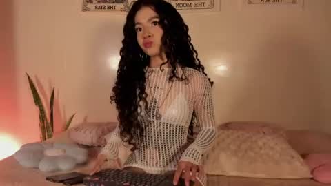 Snapshot of effy_cb chatting on 07-30-26, 03:38 effy online show from 07-30-26, 03:38
