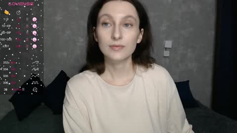 Snapshot of effy_gray chatting on 12-30-24, 01:58 Anna online show from 12-30-24, 01:58