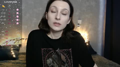 Snapshot of effy_gray chatting on 01-13-25, 07:11 Anna online show from 01-13-25, 07:11