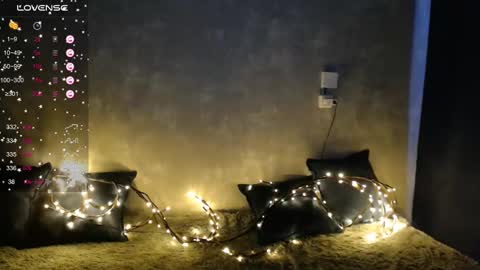 Snapshot of effy_gray chatting on 03-05-25, 11:06 Anna online show from 03-05-25, 11:06