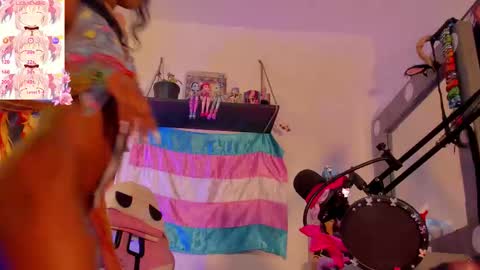 effy_marinn online show from 10-06-25, 09:07