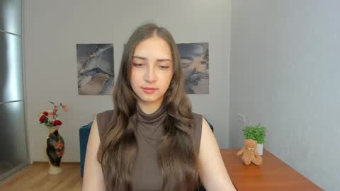 Effy Royse online show from 04-19-26, 05:40