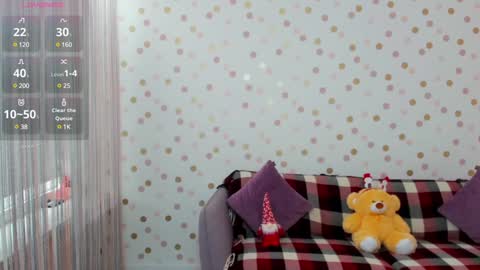 Effy online show from 01-14-25, 08:41