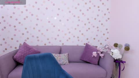 Effy online show from 02-18-25, 06:37