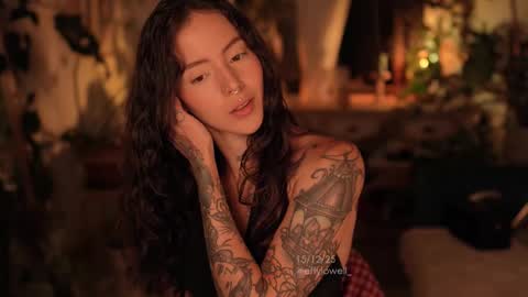 Effy online show from 12-16-25, 02:38