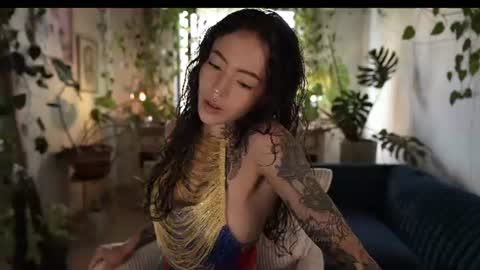 Snapshot of effylowell_ chatting on 06-27-26, 05:29 Effy online show from 06-27-26, 05:29