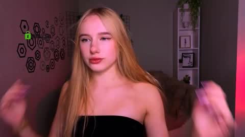 Snapshot of effysosweet chatting on 01-11-26, 10:42 effysosweet online show from 01-11-26, 10:42