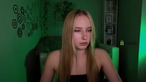 Snapshot of effysosweet chatting on 01-15-26, 08:34 effysosweet online show from 01-15-26, 08:34