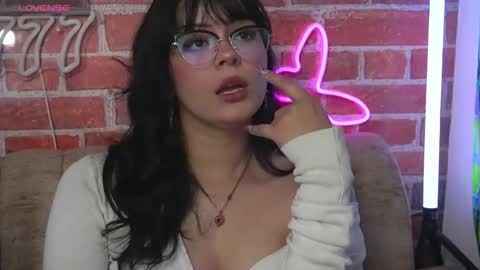 Snapshot of effystone777 chatting on 09-16-25, 06:36 effystone777 online show from 09-16-25, 06:36