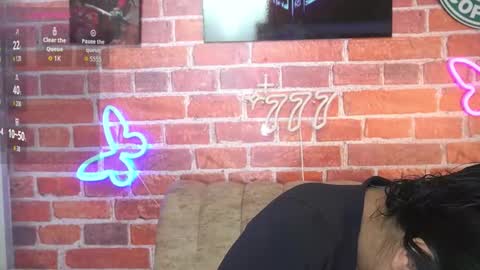 Snapshot of effystone777 chatting on 10-25-25, 02:02 effystone777 online show from 10-25-25, 02:02