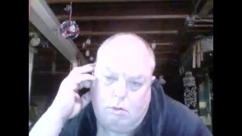 Snapshot of efriff chatting on 04-04-26, 11:51 efriff online show from 04-04-26, 11:51