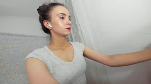 Snapshot of ehotlovea chatting on 06-29-26, 10:43 Erik and Alice online show from 06-29-26, 10:43
