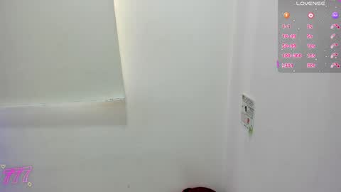Snapshot of eidan_tay chatting on 04-12-26, 11:48 eidan_tay online show from 04-12-26, 11:48