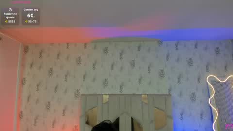 Snapshot of eidan_tay chatting on 05-08-26, 12:10 eidan_tay online show from 05-08-26, 12:10