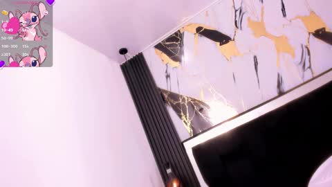 eileenn tanihara online show from 12-16-25, 11:04