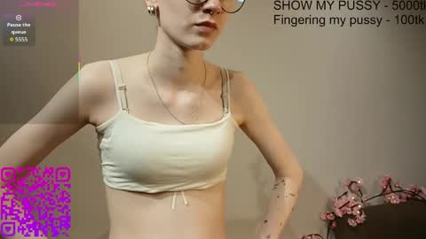 Snapshot of eileencrowday chatting on 05-03-26, 03:12 eileencrowday online show from 05-03-26, 03:12