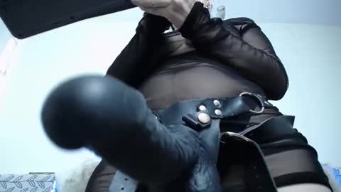 Eileen online show from 12-09-24, 09:05