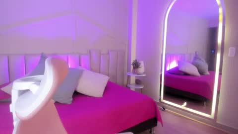 eimmy_bm online show from 11-30-25, 05:39