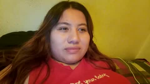 Snapshot of eimy_collin chatting on 12-17-24, 04:11 EIMY MODEL INDEPENDENT online show from 12-17-24, 04:11