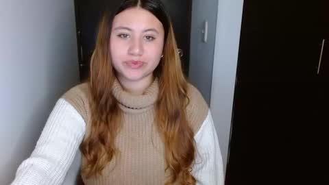 Snapshot of eimy_collin chatting on 02-17-25, 04:42 EIMY MODEL INDEPENDENT online show from 02-17-25, 04:42