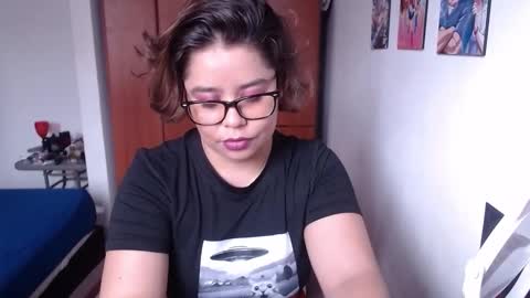 eimy_saenzz online show from 11-26-25, 08:32