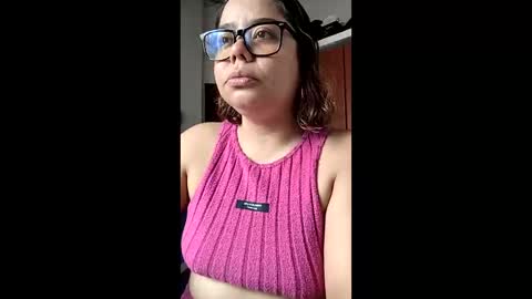 eimy_saenzz online show from 04-12-26, 05:29