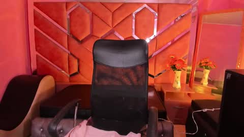 Eimy online show from 02-06-26, 01:25