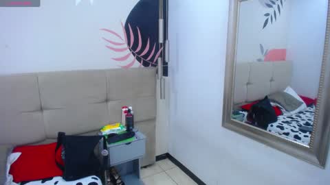 Eimyflorian online show from 01-29-25, 06:18