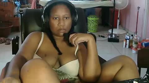 Eirondra Valeen online show from 04-26-26, 03:10