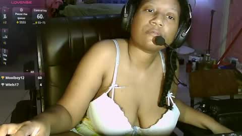 Eirondra Valeen online show from 05-26-26, 02:07