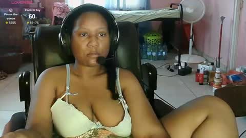 Eirondra Valeen online show from 06-13-26, 06:39