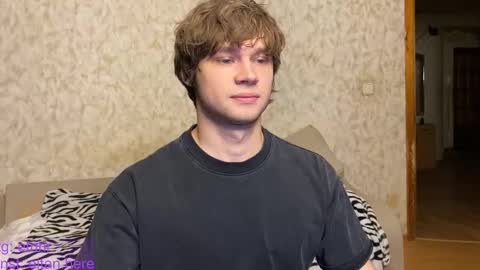 Snapshot of eitanhere chatting on 12-03-25, 08:07 Eitan online show from 12-03-25, 08:07