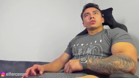 EITHAN CONOR online show from 10-24-25, 01:13