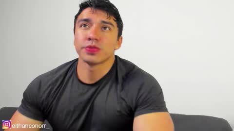 Snapshot of eithanconor1 chatting on 01-19-26, 03:21 EITHAN CONOR online show from 01-19-26, 03:21