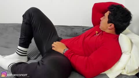 Snapshot of eithanconor1 chatting on 02-06-26, 02:38 EITHAN CONOR online show from 02-06-26, 02:38