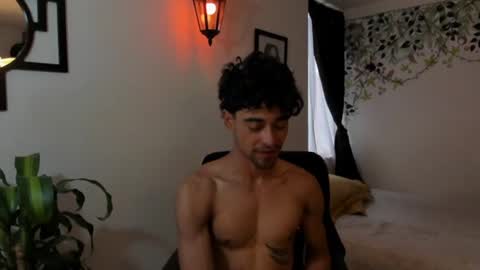 xoxo online show from 01-08-25, 09:23