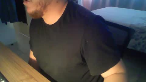 Juan Pablo M online show from 11-17-25, 06:24