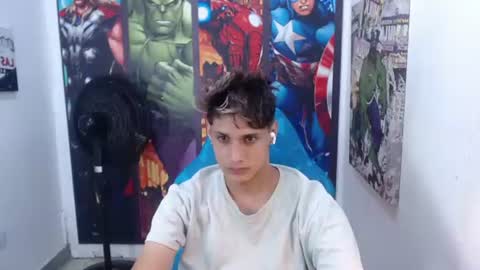 Snapshot of el_flaquito_1 chatting on 06-25-26, 03:06 J A K E online show from 06-25-26, 03:06