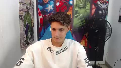 Snapshot of el_flaquito_1 chatting on 06-26-26, 04:39 J A K E online show from 06-26-26, 04:39