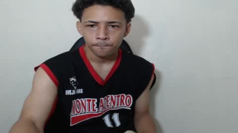 Snapshot of el_menor chatting on 04-22-26, 02:14 Instagram BelowAbajo online show from 04-22-26, 02:14
