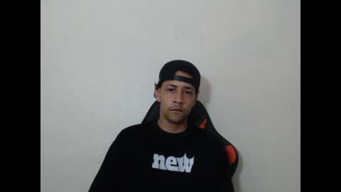 Snapshot of el_menor chatting on 05-13-26, 02:53 Instagram BelowAbajo online show from 05-13-26, 02:53